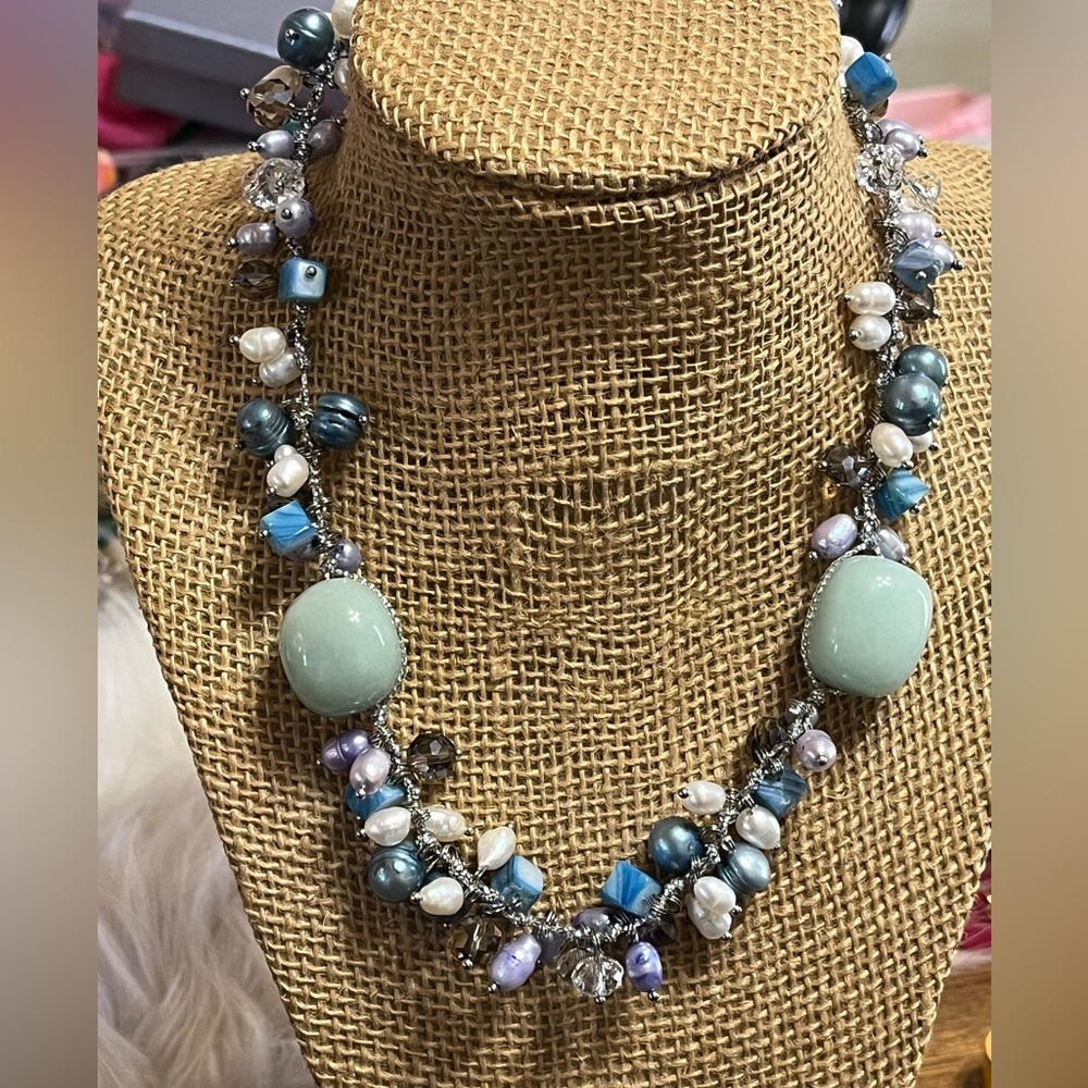 Colorful Pearl Cluster Necklace